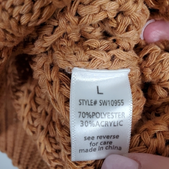 ACTIVE USA OPEN KNIT V-NECK SWEATER - Picture 5 of 5